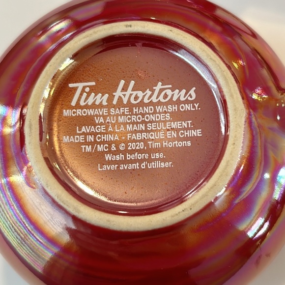 TIM HORTONS Red Luster Iridescent Maple Leaf Coffee Tea Mugs, Set of 2 - Picture 6 of 14